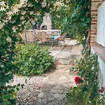 La Bella Villa *