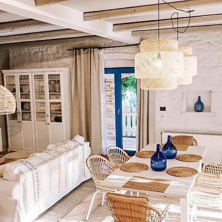 La Bella Villa *