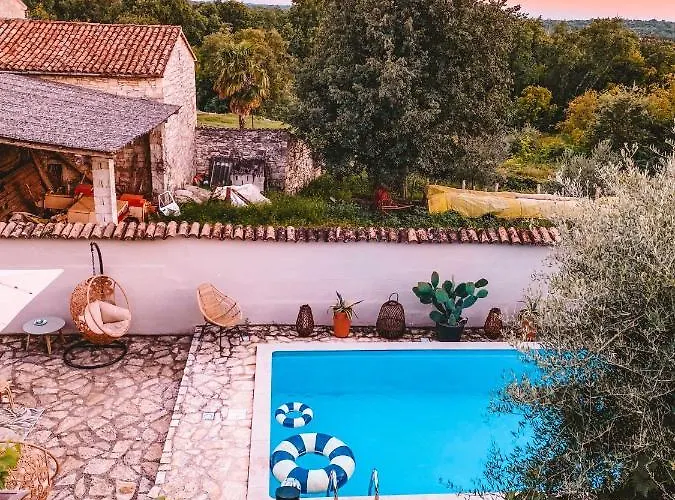La Bella Villa